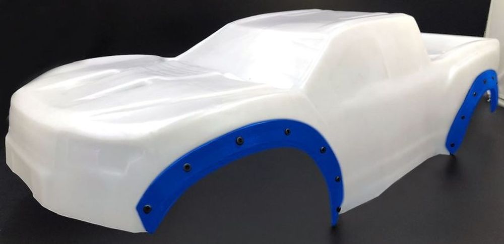 TMT Bodies TMTX8V2FLB X-Maxx Fender Flares blau Detail 1 TMT Bodies TMTX8V2FLB Detail 1