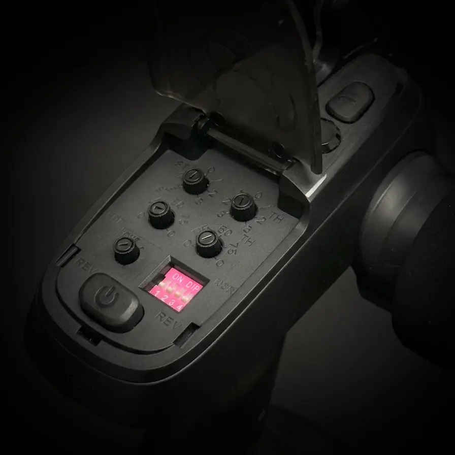 Absima 2000015 CR4S-EVO 4-Kanal Sender mit R6WP Empfänger und Gyro-Funktion Detail 2 Absima 2000015 Detail 2