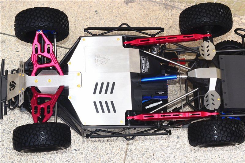 GPM UDRZSP567 UDR Stahl-Skidplate Vorne/Mitte/Hinten Detail 1 GPM UDRZSP567 Detail 1