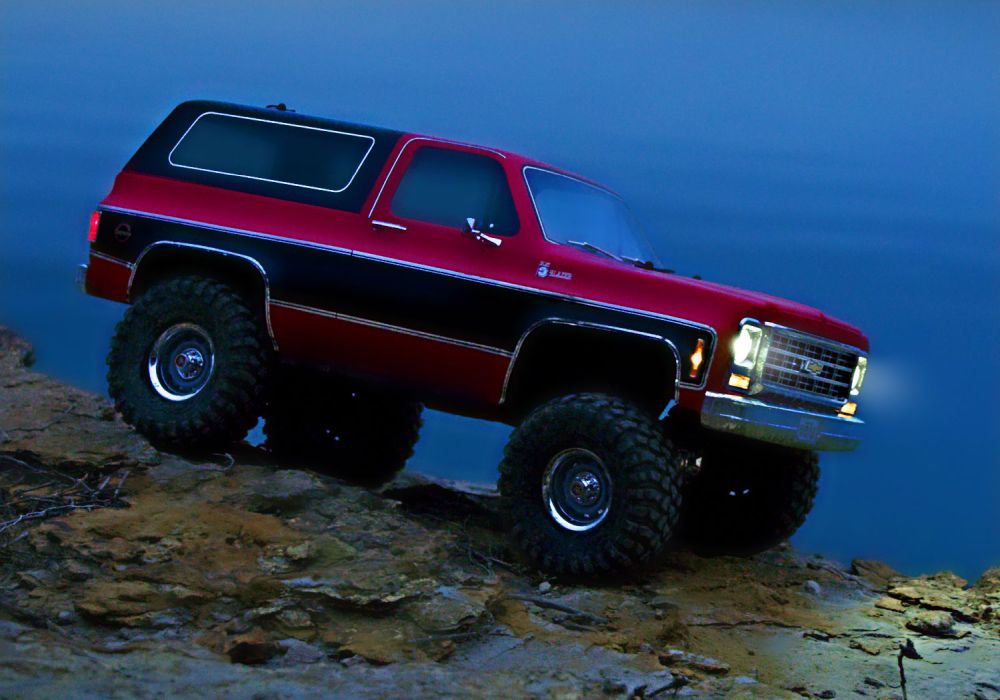 Traxxas 8038X TRX-4 1979 Chevrolet Blazer & K10 Truck Pro Scale LED Light Set Detail 4 Traxxas 8038X Detail 4