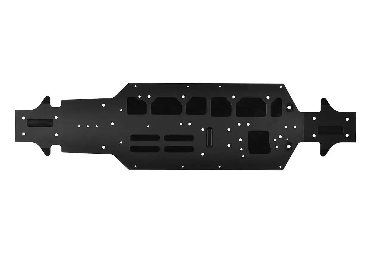 Corally C-00180-678 Chassis LWB Alu T6 3mm hart schwarz Detail 1 Corally C-00180-678 Detail 1