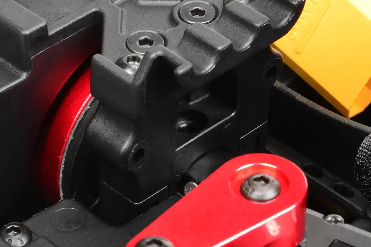 Corally C-00180-018 Detail 1 