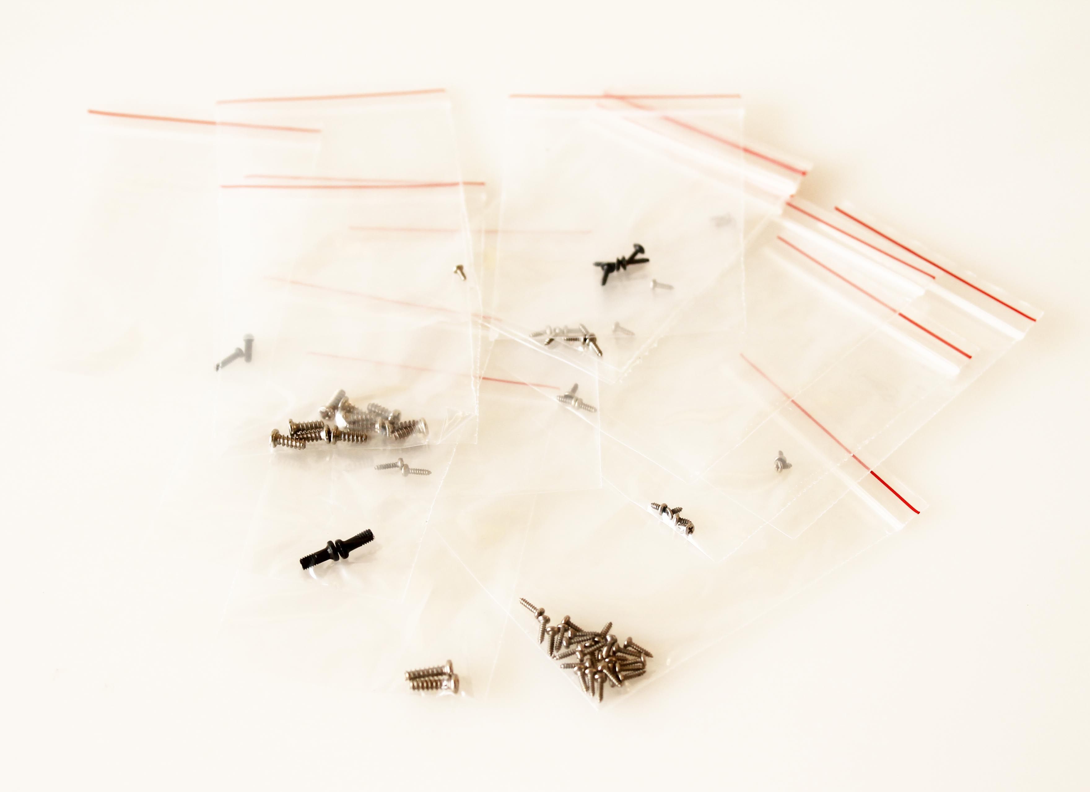 df Models 9371 Schraubensatz zu 9360 df Models 9371