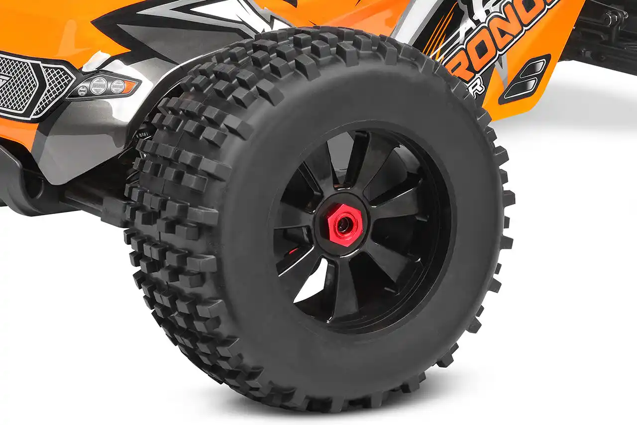 Corally C-00180-378 1:8 Gripper MT-Räder schwarz (2) Detail 1 Corally C-00180-378 Detail 1