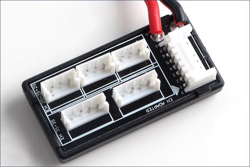 Hype 082-6033 Multicharge Adpater 3x2s-2x3s EH Detail 1 Hype 082-6033 Detail 1
